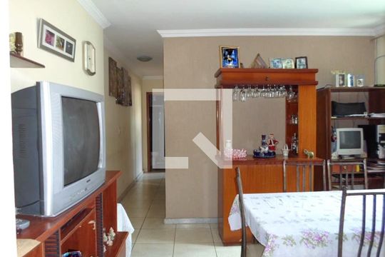 Sala de casa à venda com 2 quartos, 86m² em Bom Jesus, Contagem