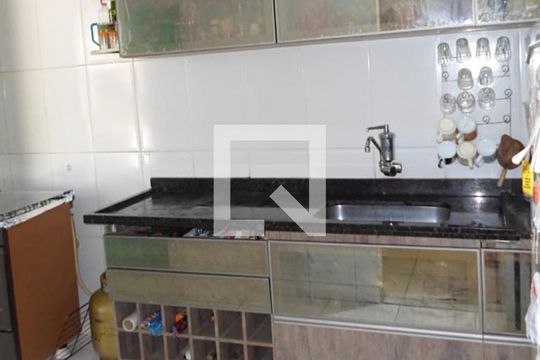Cozinha  de casa à venda com 2 quartos, 86m² em Bom Jesus, Contagem