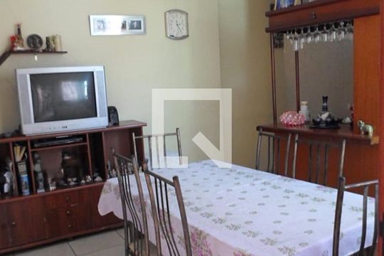 Casa à venda com 2 quartos, 86m² em Bom Jesus, Contagem