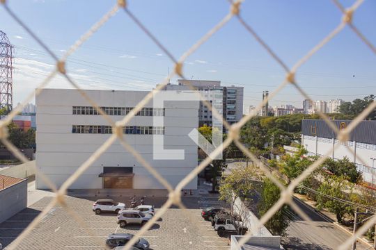 Vista da Suíte de apartamento para alugar com 3 quartos, 62m² em Parque Sao Domingos, São Paulo