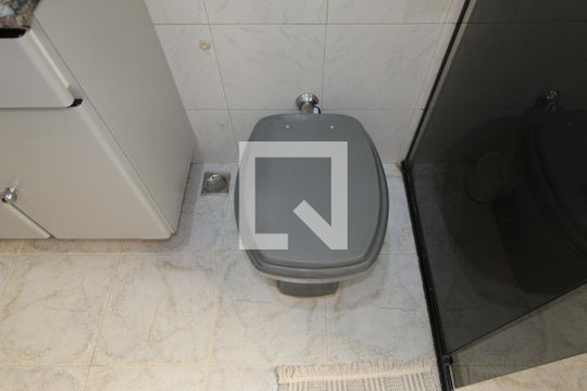 Banheiro Social de casa à venda com 3 quartos, 172m² em Santa Amelia, Belo Horizonte