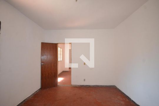 Quarto  de casa para alugar com 1 quarto, 40m² em Campo Grande, Rio de Janeiro
