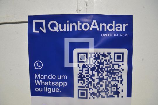 Placa instalada de casa para alugar com 1 quarto, 40m² em Campo Grande, Rio de Janeiro