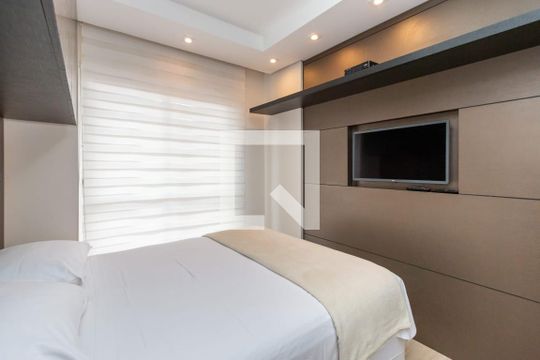 Quarto de apartamento para alugar com 1 quarto, 47m² em Centro, Curitiba