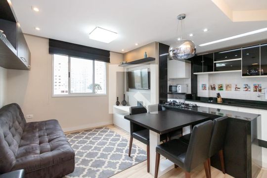 Apartamento para alugar com 1 quarto, 47m² em Centro, Curitiba