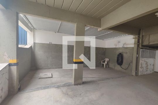 Garagem de apartamento à venda com 2 quartos, 68m² em Alvorada, Contagem