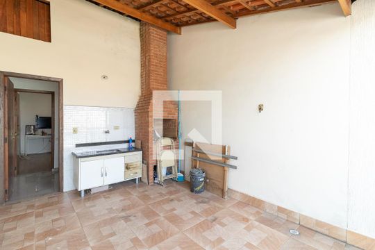 Churrasqueira de casa à venda com 3 quartos, 120m² em Jardim Lisboa, São Paulo