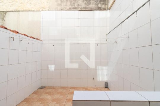 Quintal de casa à venda com 3 quartos, 120m² em Jardim Lisboa, São Paulo