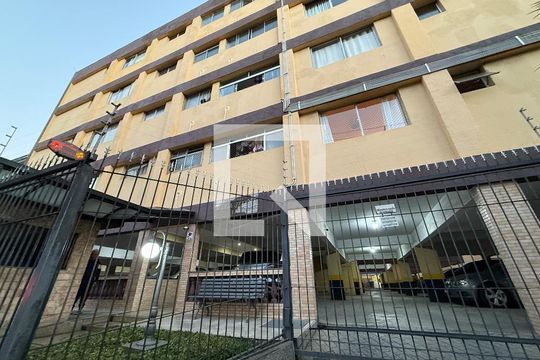 Fachada de apartamento à venda com 2 quartos, 74m² em Vila Galvão, Guarulhos