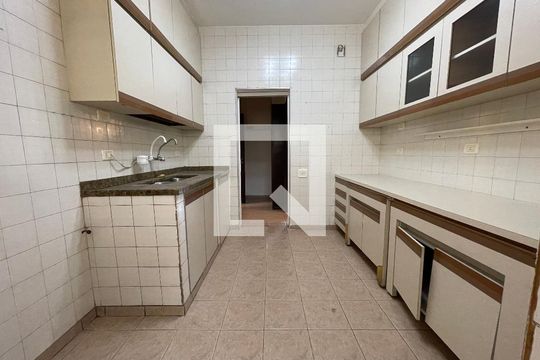 Cozinha de casa à venda com 4 quartos, 199m² em Butantã, São Paulo