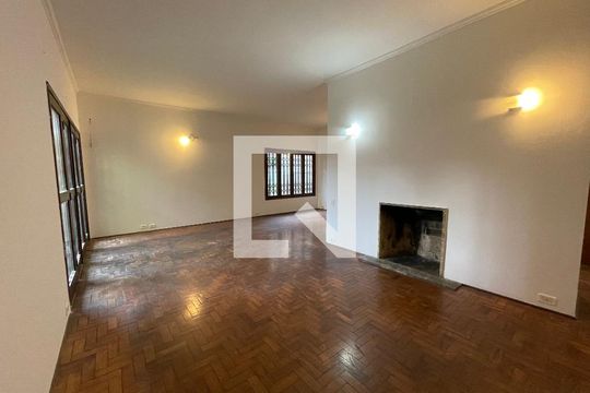 Casa à venda com 4 quartos, 199m² em Butantã, São Paulo