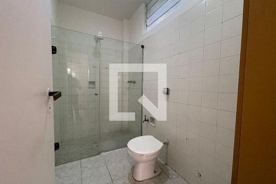 Banheiro 2 de casa à venda com 4 quartos, 199m² em Butantã, São Paulo