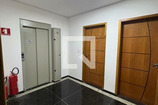 Apartamento à venda com 2 quartos, 48m² em Vila Curuçá, Santo André