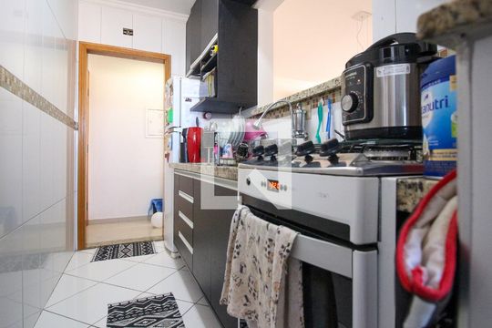 Cozinha de apartamento à venda com 3 quartos, 70m² em Vila Ema, São Paulo