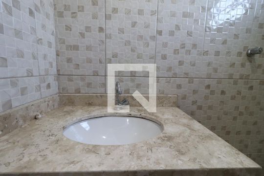 Banheiro da Suíte de casa para alugar com 2 quartos, 850m² em Parque Ribeirao Preto, Ribeirão Preto