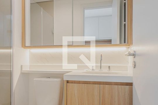 Banheiro de kitnet/studio à venda com 1 quarto, 26m² em Sumarezinho, São Paulo