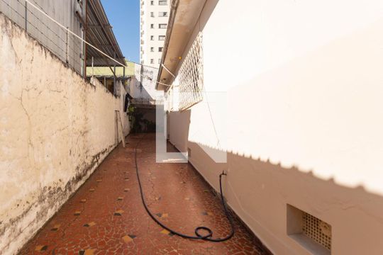 Garagem de casa à venda com 2 quartos, 219m² em Perdizes, São Paulo