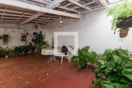 Quintal de casa à venda com 2 quartos, 219m² em Perdizes, São Paulo