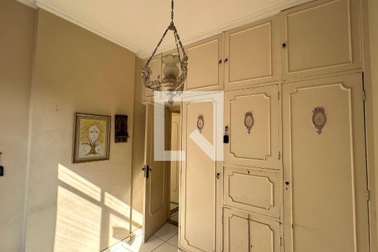Quarto 1 de apartamento à venda com 3 quartos, 90m² em Botafogo, Rio de Janeiro