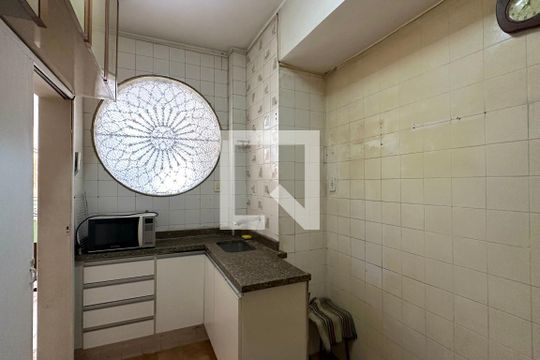 Cozinha de apartamento à venda com 3 quartos, 90m² em Botafogo, Rio de Janeiro