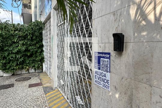 Plaquinha de apartamento à venda com 3 quartos, 90m² em Botafogo, Rio de Janeiro