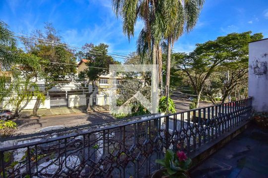 Varanda da Suíte 1 de casa para alugar com 5 quartos, 440m² em Jardim Londrina, São Paulo