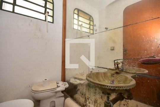 Lavabo 1 de casa para alugar com 5 quartos, 440m² em Jardim Londrina, São Paulo