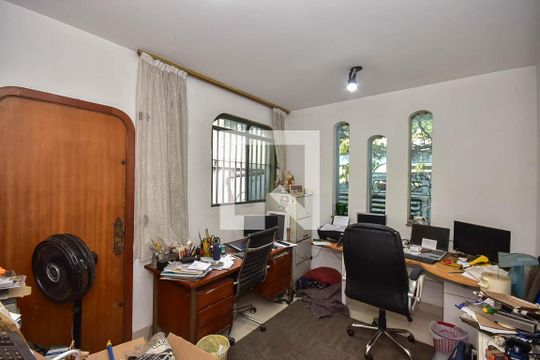 Escritório de casa para alugar com 5 quartos, 440m² em Jardim Londrina, São Paulo
