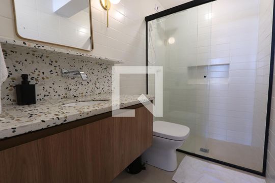 Banheiro de kitnet/studio à venda com 1 quarto, 35m² em Centro Histórico de São Paulo, São Paulo