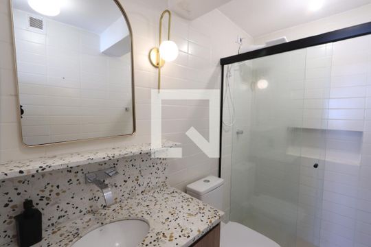 Banheiro de kitnet/studio à venda com 1 quarto, 35m² em Centro Histórico de São Paulo, São Paulo