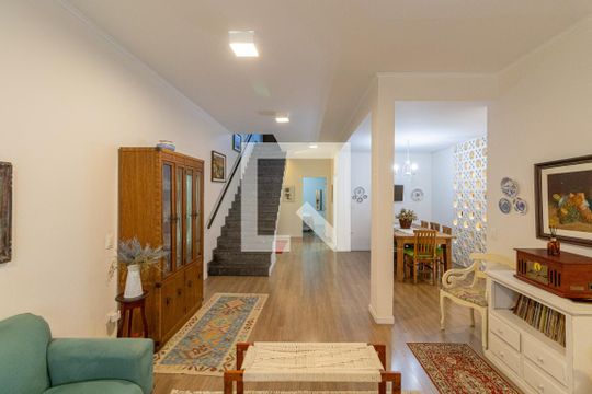 Sala de casa para alugar com 4 quartos, 465m² em Parque Boturussu, São Paulo
