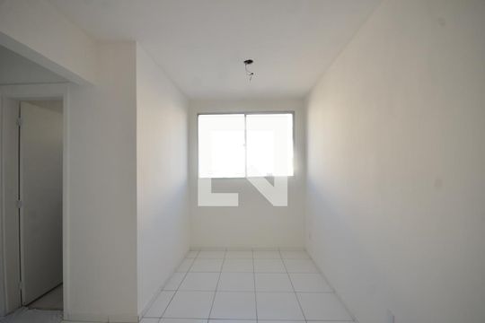 Apartamento para alugar com 2 quartos, 42m² em Campo Grande, Rio de Janeiro
