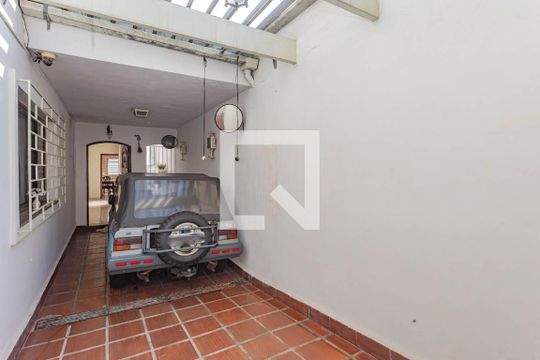 Garagem de casa para alugar com 3 quartos, 200m² em Vila Gumercindo, São Paulo