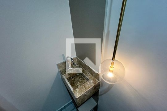 Lavabo de casa de condomínio à venda com 3 quartos, 124m² em Jardim Santa Ines, São Paulo