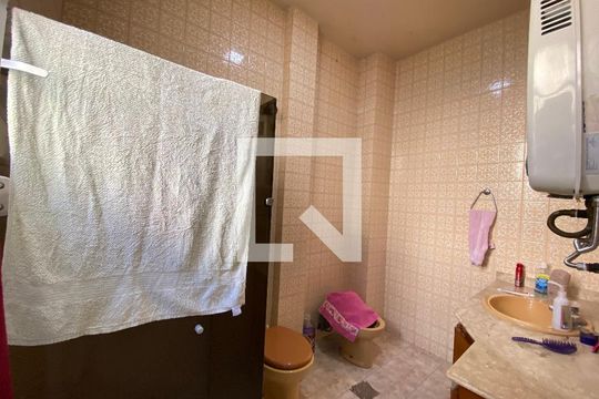 Banheiro de apartamento à venda com 2 quartos, 60m² em Cachambi, Rio de Janeiro