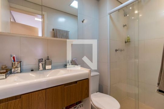 Banheiro da Suíte de apartamento à venda com 2 quartos, 70m² em Panamby, São Paulo