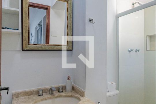 Banheiro da Kitnet 1 de apartamento à venda com 5 quartos, 350m² em Bosque da Saúde, São Paulo