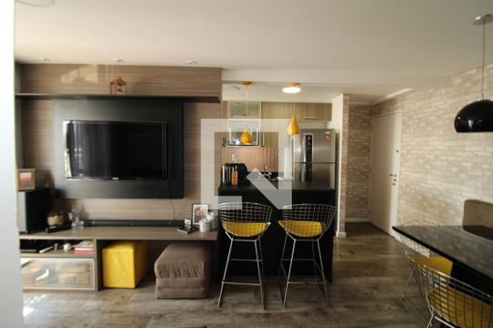 Sala de apartamento para alugar com 3 quartos, 80m² em Vila Ester (zona Norte), São Paulo