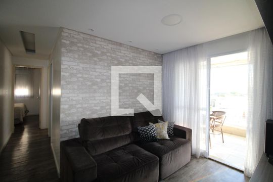Sala de apartamento para alugar com 3 quartos, 80m² em Vila Ester (zona Norte), São Paulo