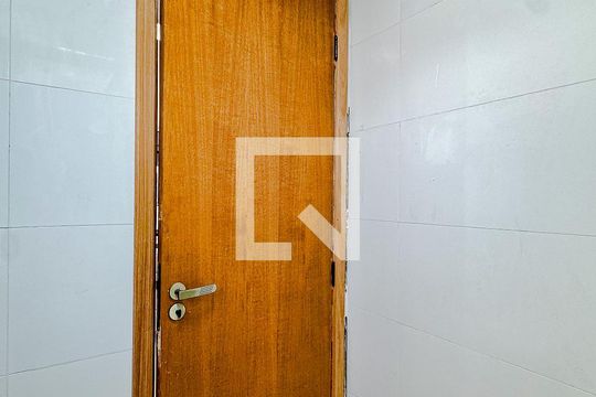 Banheiro de apartamento para alugar com 2 quartos, 60m² em Vila Prudente, São Paulo