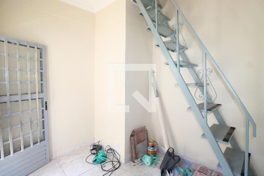 Sala de casa para alugar com 1 quarto, 45m² em Cascadura, Rio de Janeiro