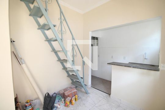 Casa para alugar com 1 quarto, 45m² em Cascadura, Rio de Janeiro