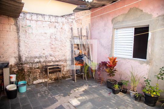 Quintal de casa à venda com 4 quartos, 250m² em Jardim Vergueiro, São Paulo