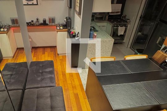Apartamento à venda com 2 quartos, 70m² em Vila Olímpia, São Paulo