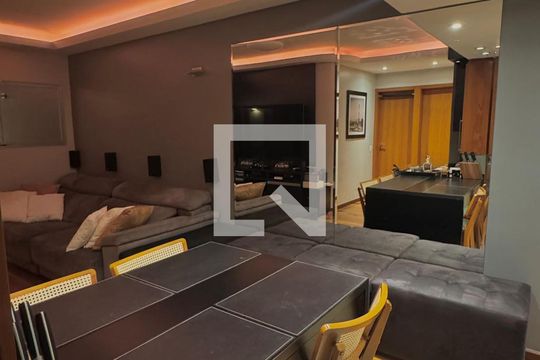 Apartamento à venda com 2 quartos, 70m² em Vila Olímpia, São Paulo