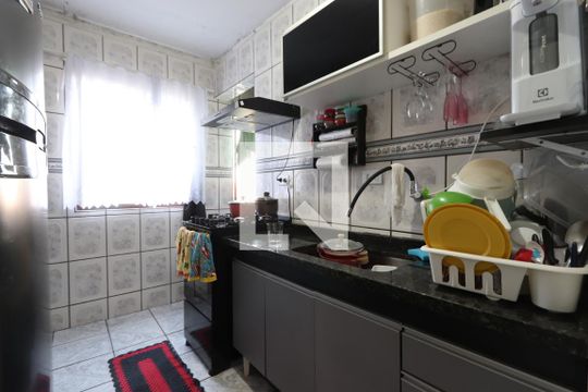 Cozinha de apartamento à venda com 2 quartos, 50m² em Fazenda da Juta, São Paulo