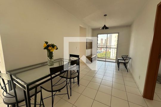 Sala de apartamento para alugar com 3 quartos, 65m² em Parque Viana, Barueri