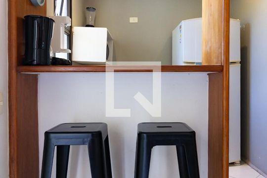 Cozinha  de apartamento à venda com 1 quarto, 60m² em Copacabana, Rio de Janeiro