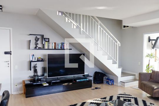 Sala de apartamento para alugar com 2 quartos, 120m² em Centro, Osasco