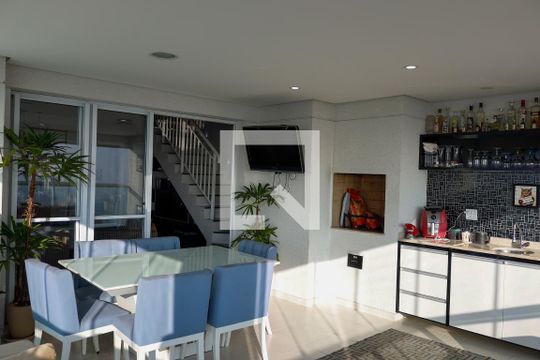Sacada de apartamento para alugar com 2 quartos, 120m² em Centro, Osasco
